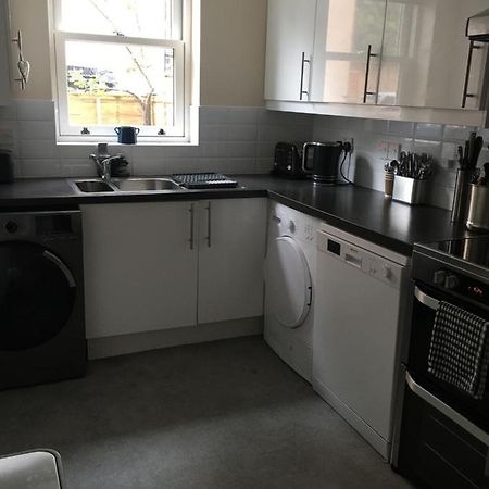 Comfortable Rooms With Live In Host, Walking Distance To The High St & More Glastonbury Exteriér fotografie