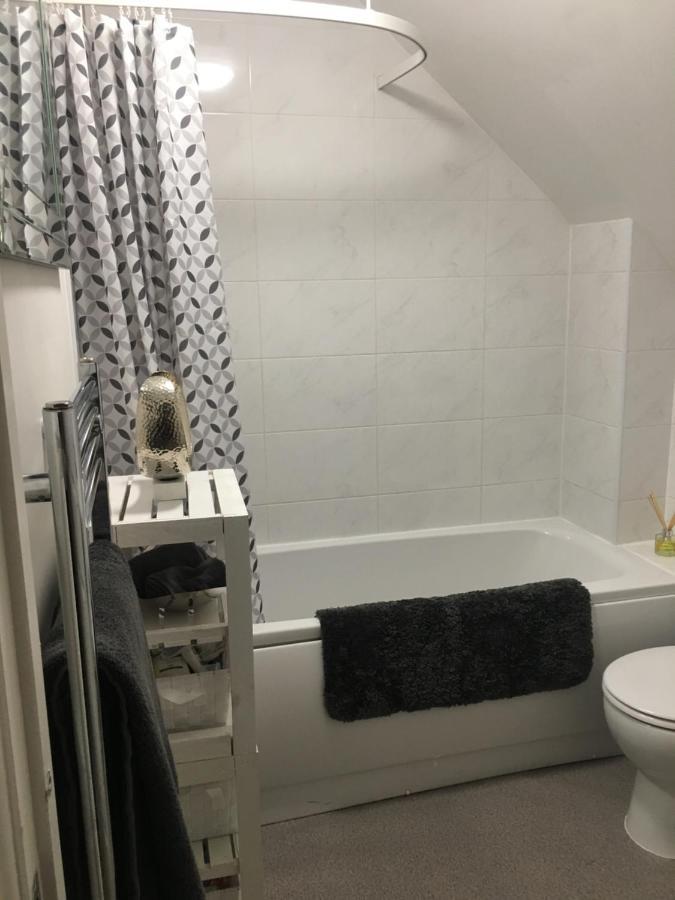 Comfortable Rooms With Live In Host, Walking Distance To The High St & More Glastonbury Exteriér fotografie